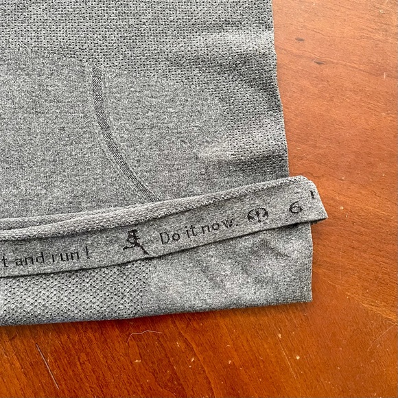 Lululemon Swiftly Tank - Picture 4 of 4